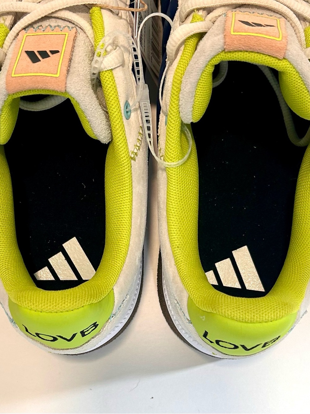 adidas LOVB Spezialist Indoor JS1720 Men’s 10 NWT - Picture 9 of 11
